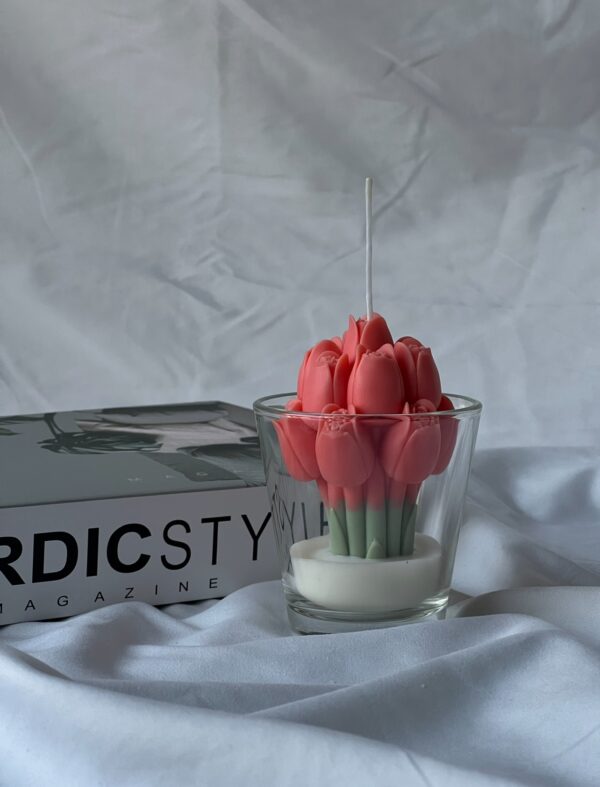 Bouquet in glass - Image 2